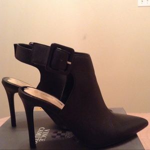 Gianni Bini black booties w/ open back
